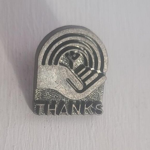 United Way Vintage Thanks Lapel Pin Tie Tack Brooch - Picture 1 of 4